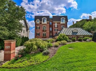 1715 E McMillan St #2, Cincinnati, OH 45206
