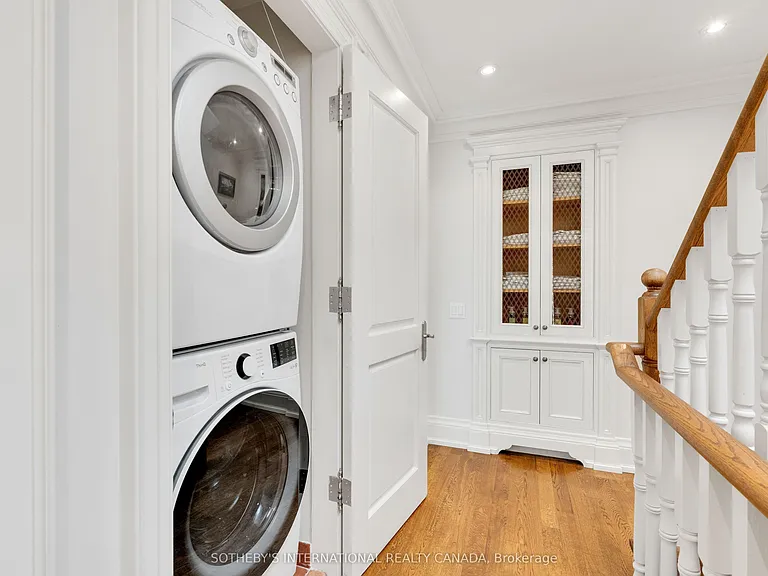 721 Markham St — Photo 11