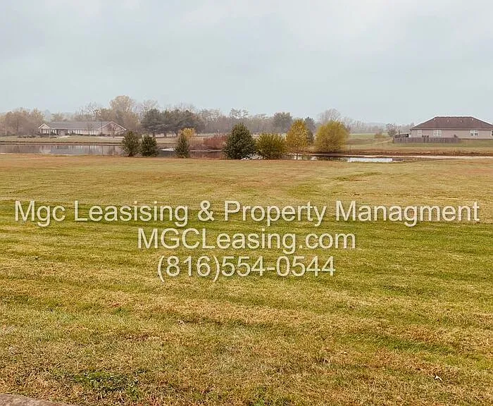 206 NW Parker Dr — Photo 13