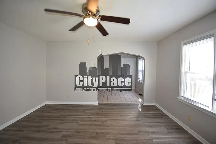 2 bed, 1.0 bath, 990 sqft, $975 — Photo 3