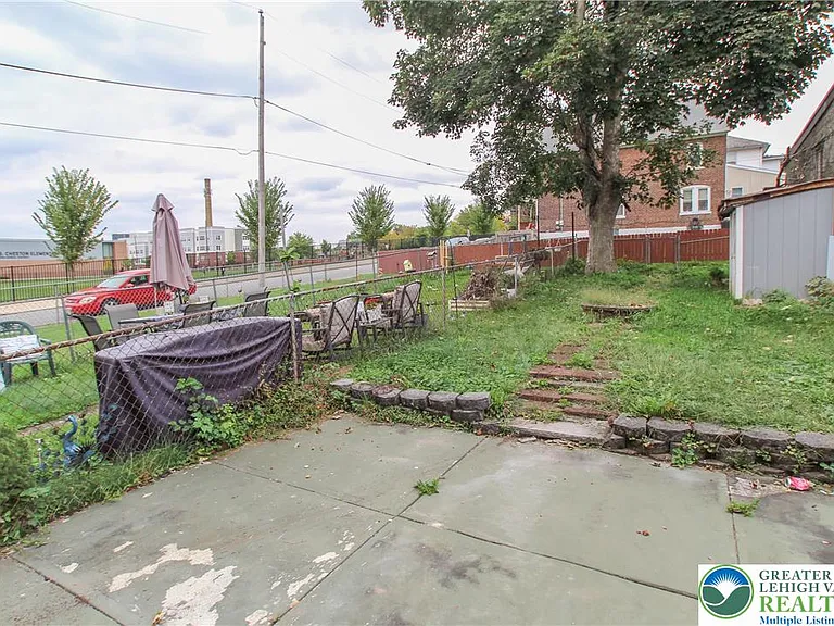 804 Reynolds St — Photo 15