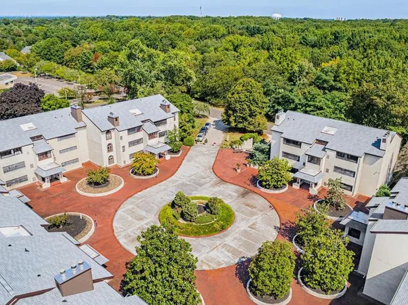 125 Centura, Cherry Hill, NJ 08003