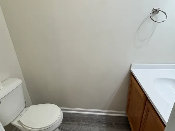 106 Croatan Ct #106, Jacksonville, NC 28546