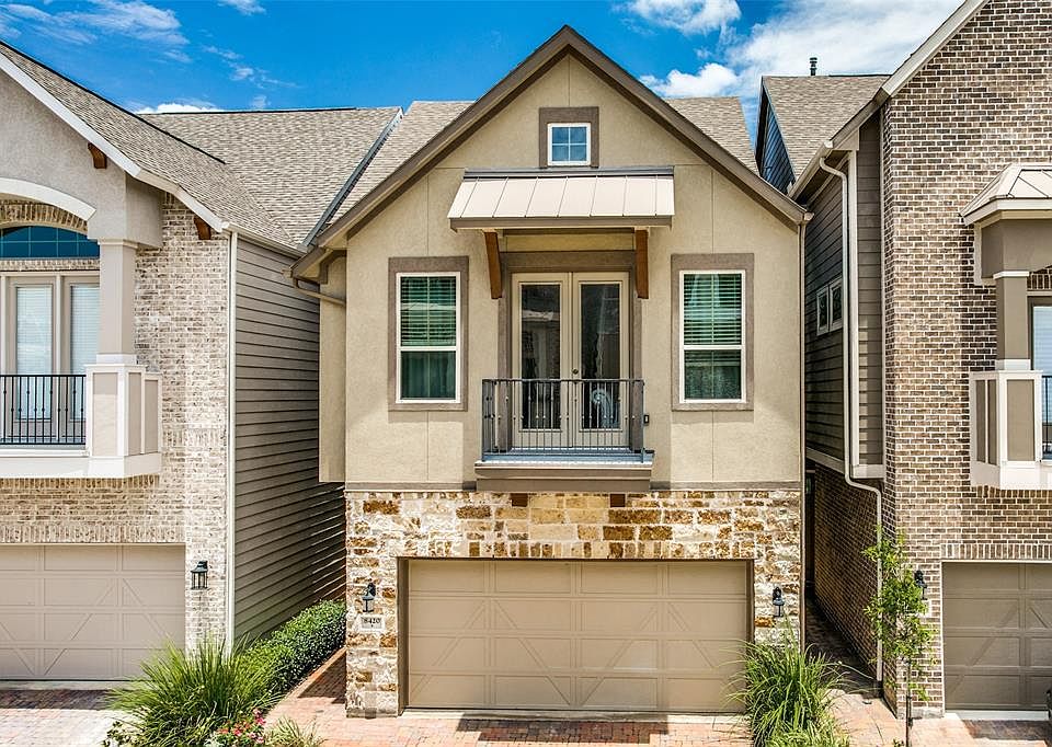 1st image of 8420 Oak Leaf Point Dr
