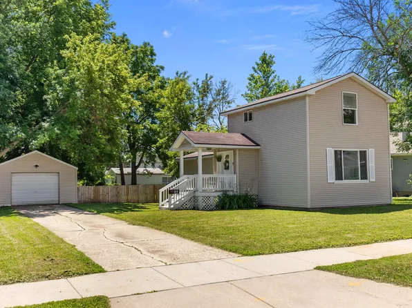 23 W Nevada Ave, Oshkosh, WI 54901