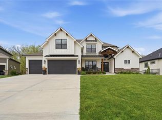 2310 Fishing Ln, Kearney, MO 64060