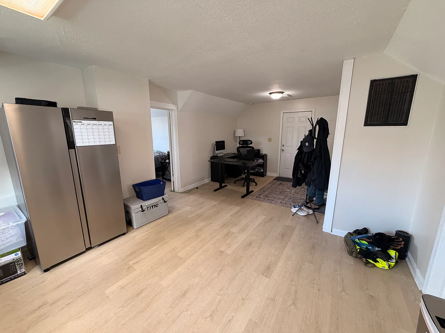 2 bed, 750 sqft, $1,295 — Photo 2