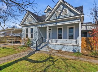 222 E Cedar St, Seguin, TX 78155