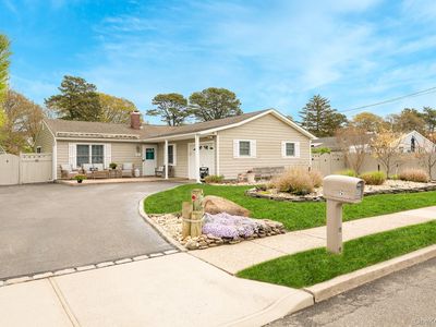 21 Eisenhower Road, Centereach, NY, 11720