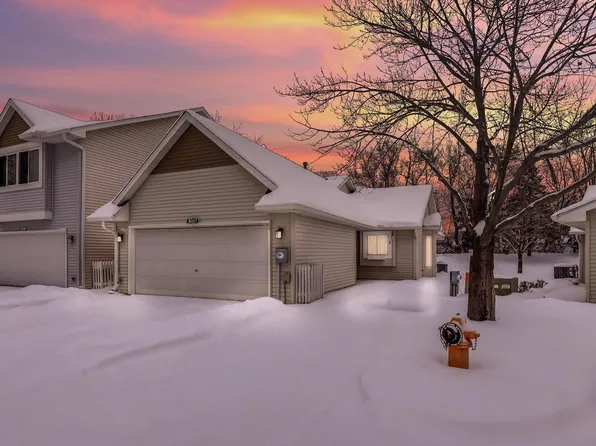 8747 Norway St NW, Coon Rapids, MN 55433