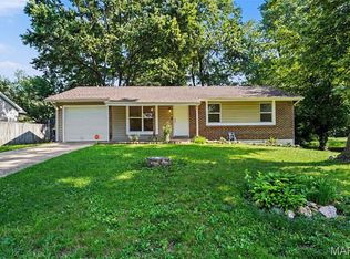 25 Country Ln, Warrenton, MO 63383