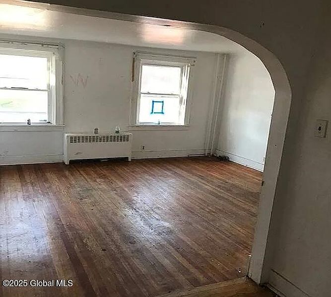 5th image of 469 Orange Street