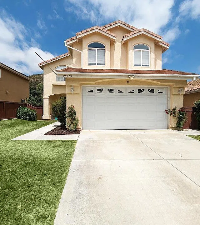 29713 Nandina Dr