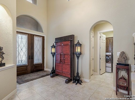 3rd image of 2510 Huebner Park