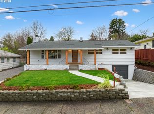 10615 NE Brazee St, Portland, OR 97220