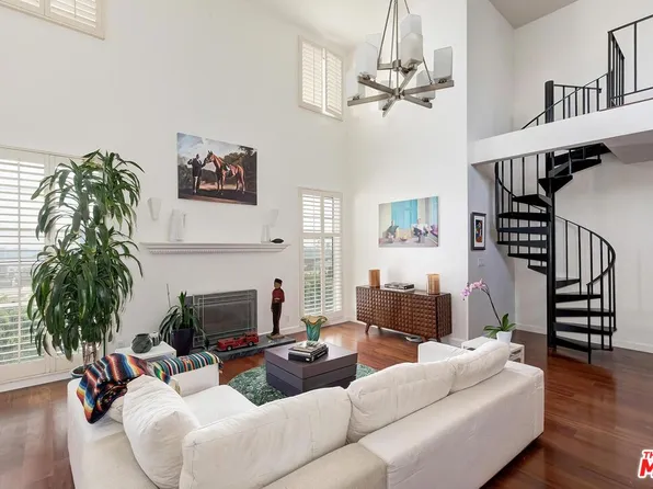 964 Hancock Ave APT 302, West Hollywood, CA 90069