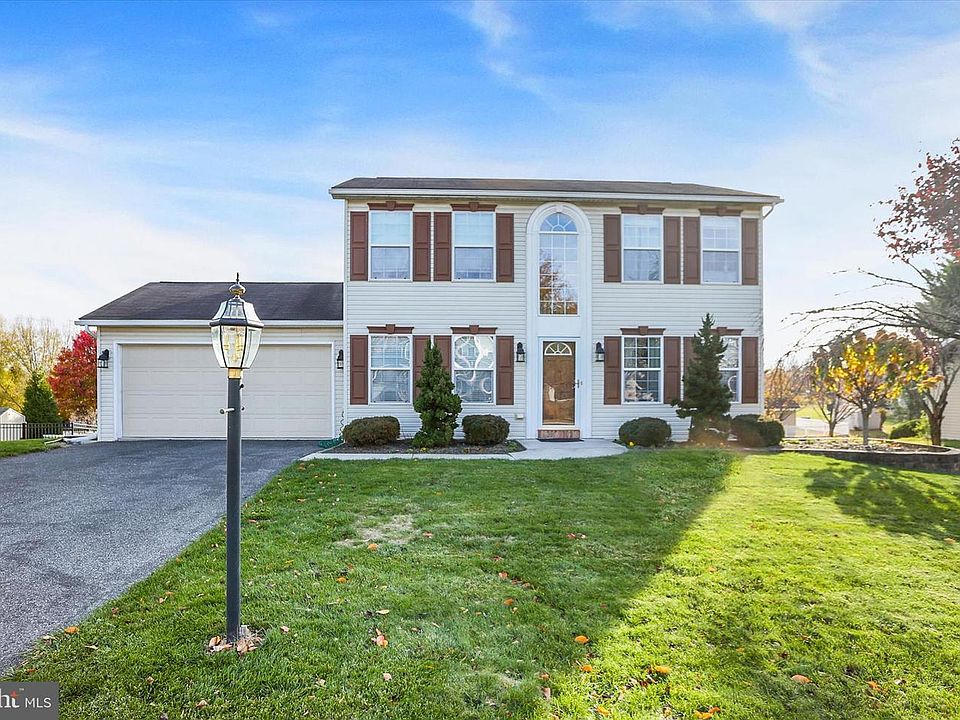 1st image of 163 Martel Cir