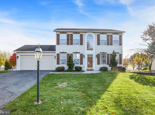 163 Martel Cir, Dillsburg, PA 17019