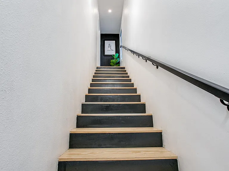 222 Dresden Dr #1 — Photo 6