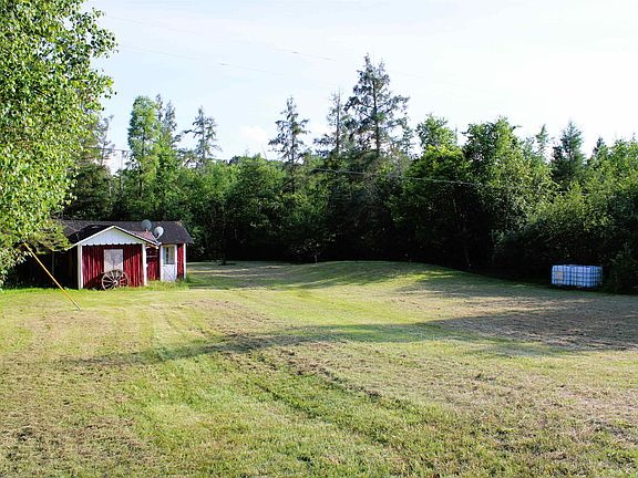 4th image of 8012 E Gladwin Rd