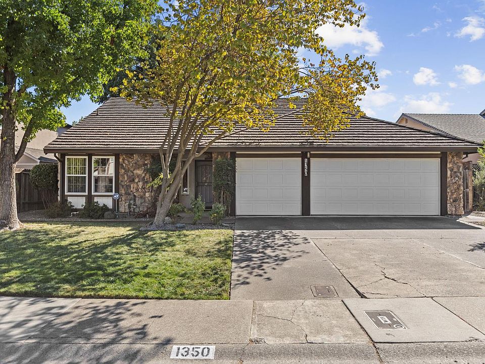 1st image of 1350 Pebblewood Dr