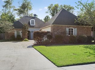 135 Graces Dr, Saint Gabriel, LA 70776
