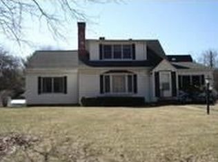 173 Pelham Rd, Amherst, MA 01002