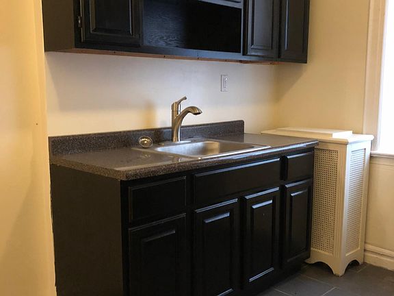 5th image of 164 S Harrison St APT 1A
