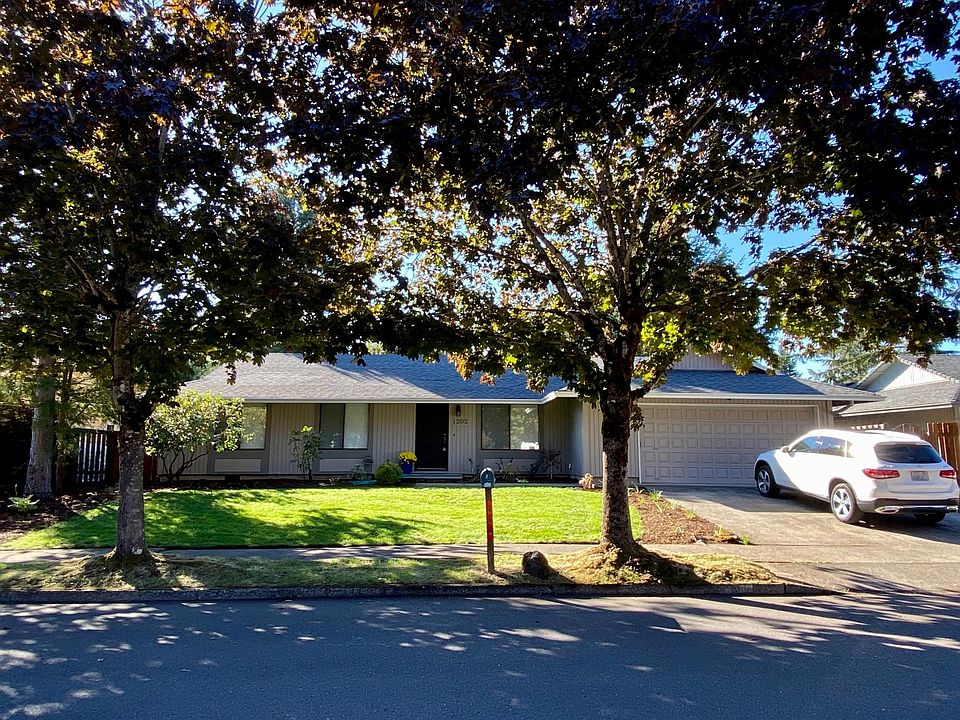 1st image of 1202 SE 140th Ave