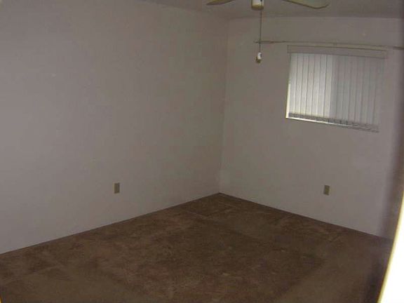 5th image of 803 E Rosewood Ln