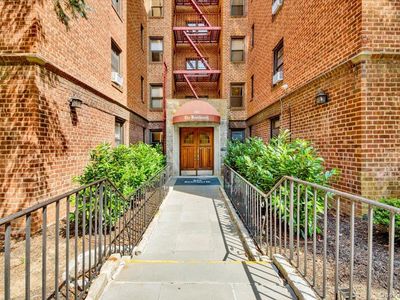 142 Garth Road #TE, Scarsdale, NY, 10583