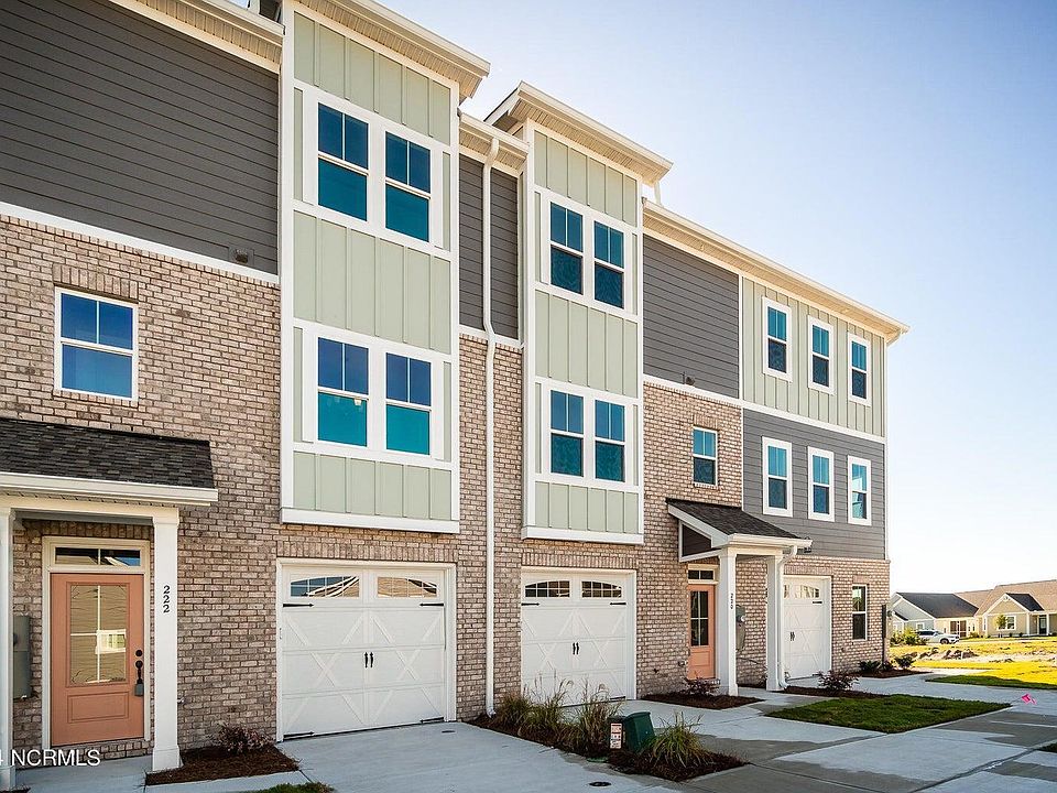 1st image of 220 Gray Duck Drive