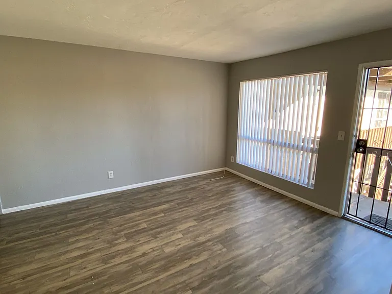 798 McClure St. — Photo 21