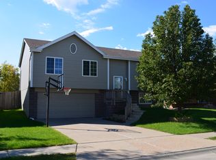 8003 Howell St, Omaha, NE 68122