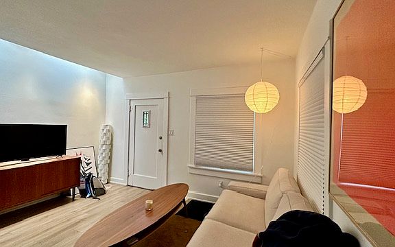 3rd image of 2816 Arizona Ave #2