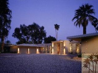 1129 E Tamarisk Rd, Palm Springs, CA 92262