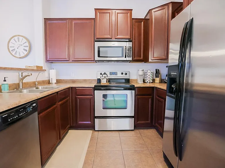 2402 E 5th St #1725 — Photo 10