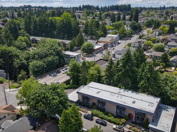 Conquistador, 2106-2112 N Fife St, Tacoma, WA 98406