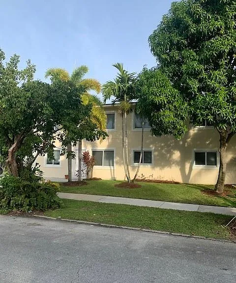2212 Florida Ave #A — Photo 2