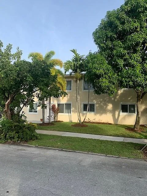 Building Photo - 2212 Florida Ave #A