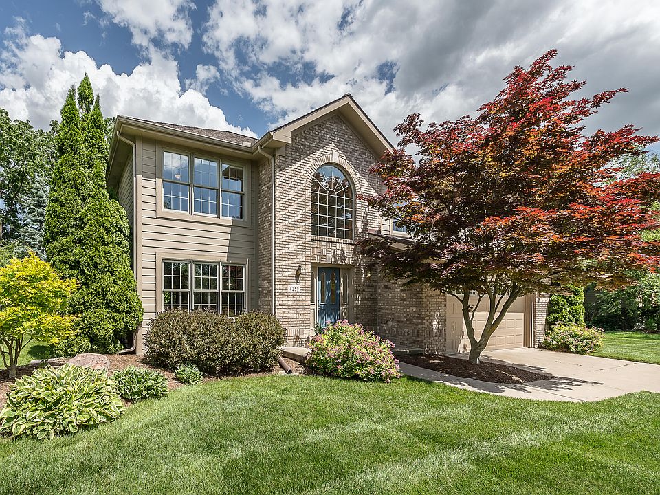 1st image of 4259 Lake Forest Dr E