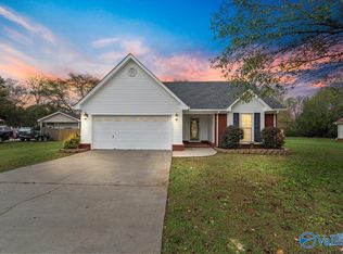 119 Clear Creek Dr, New Market, AL 35761