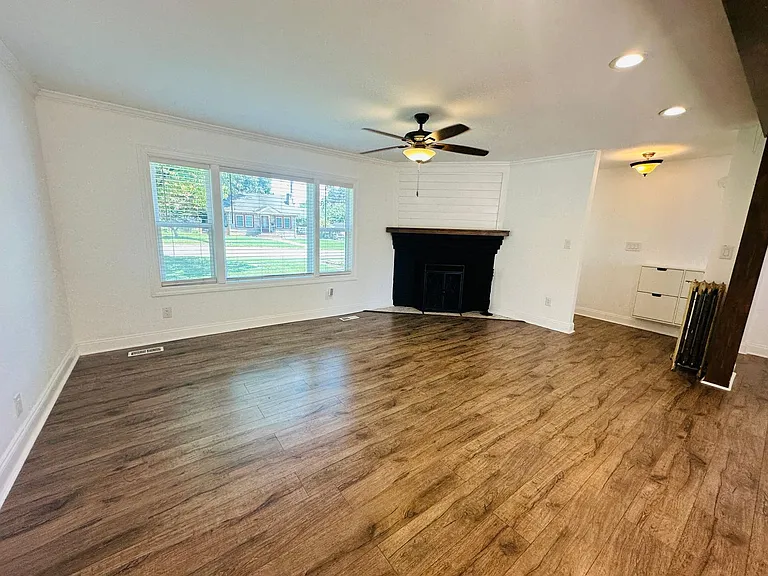 602 W Glenwood Ave — Photo 55