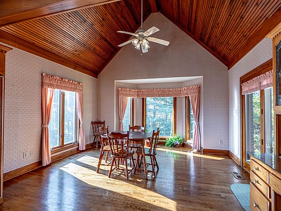 4th image of 3504 Gateview Pl