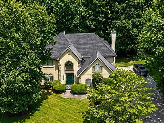 2nd image of 622 Plantation Dr