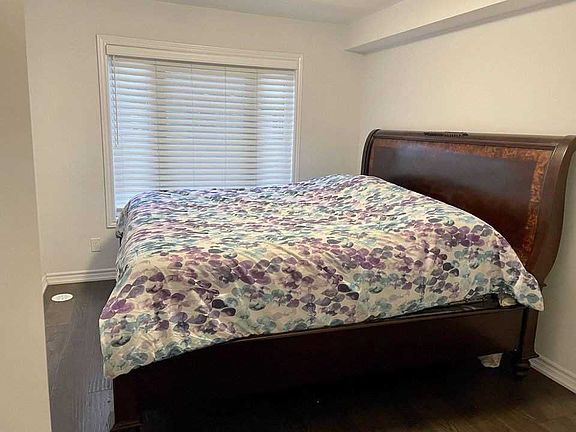3rd image of 416 Rockwell Cmn
