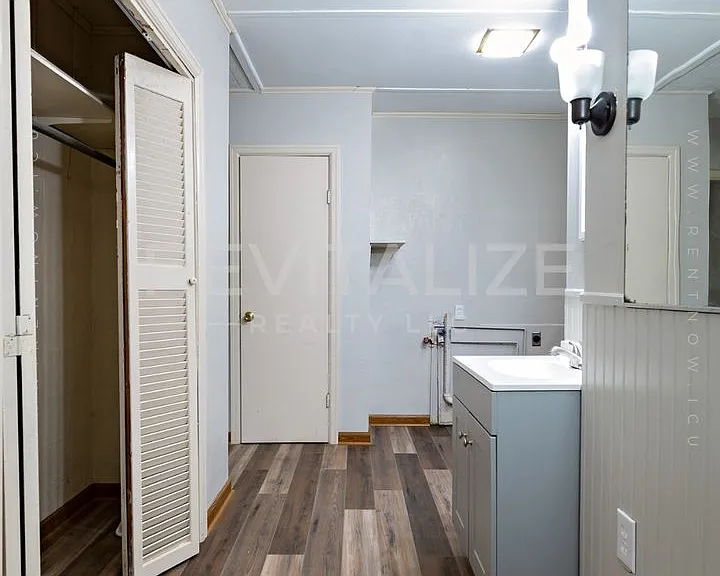 3230 Greenleaf Ct — Photo 13