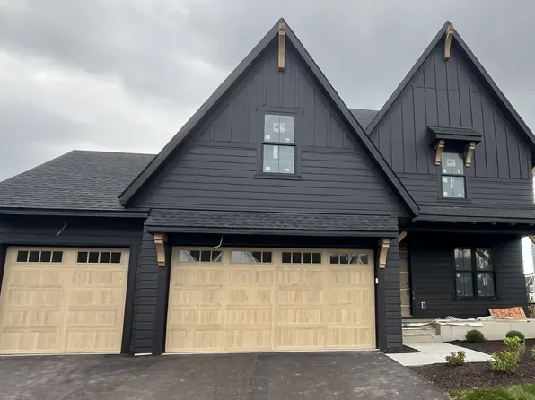 5564 Rolling Hills Pkwy, Victoria, MN 55318
