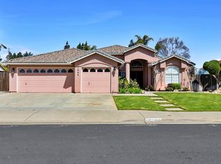 1829 Morris Ave, Clovis, CA 93611