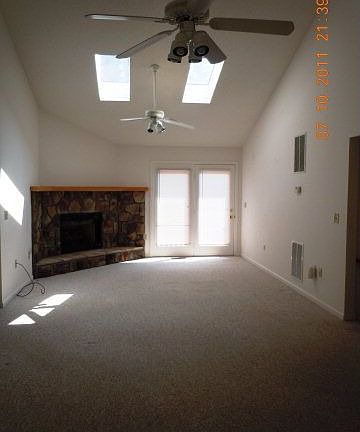 3rd image of 211 Bethel Ln